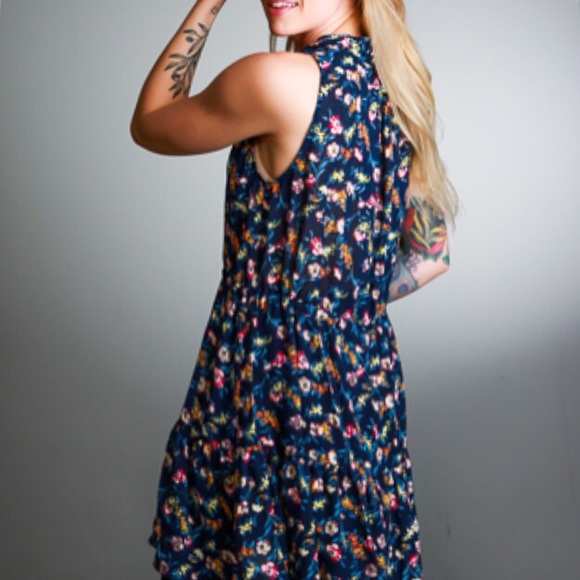Navy with floral dress/top. Ultra LIGHTWEIGHT. - Picture 5 of 8